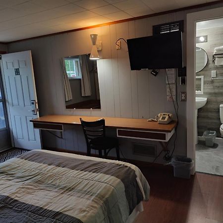 Melody Motor Lodge Connellsville Εξωτερικό φωτογραφία