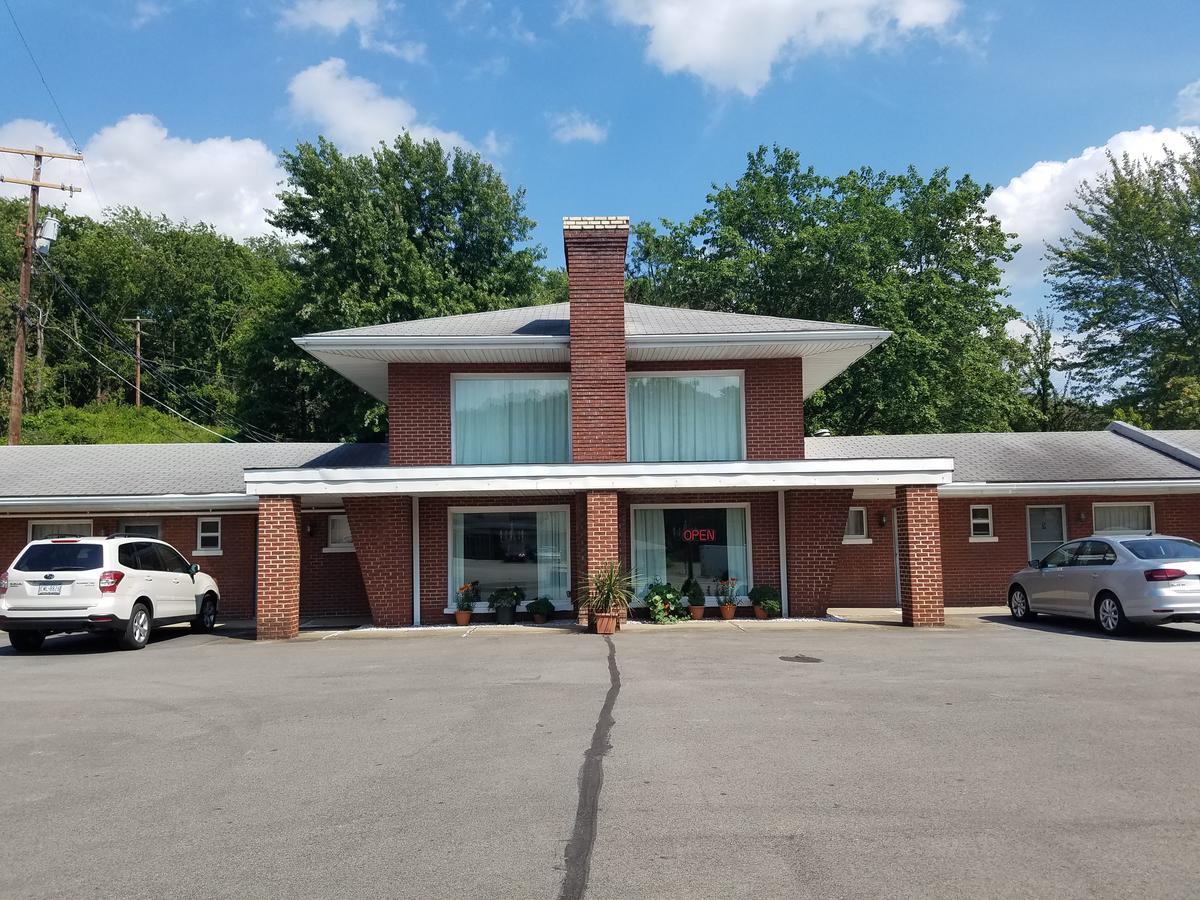 Melody Motor Lodge Connellsville Εξωτερικό φωτογραφία