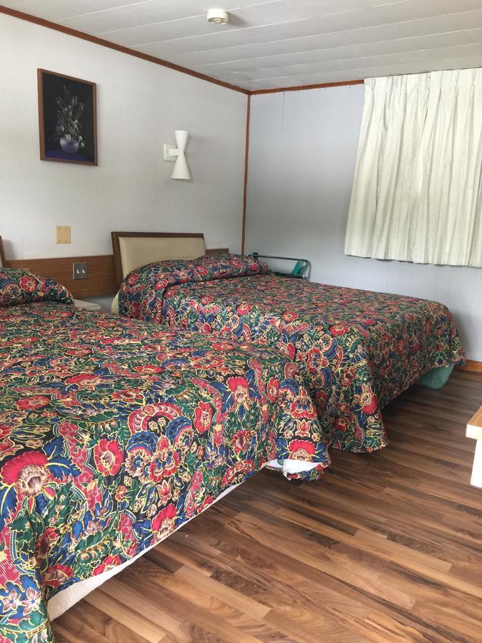 Melody Motor Lodge Connellsville Εξωτερικό φωτογραφία