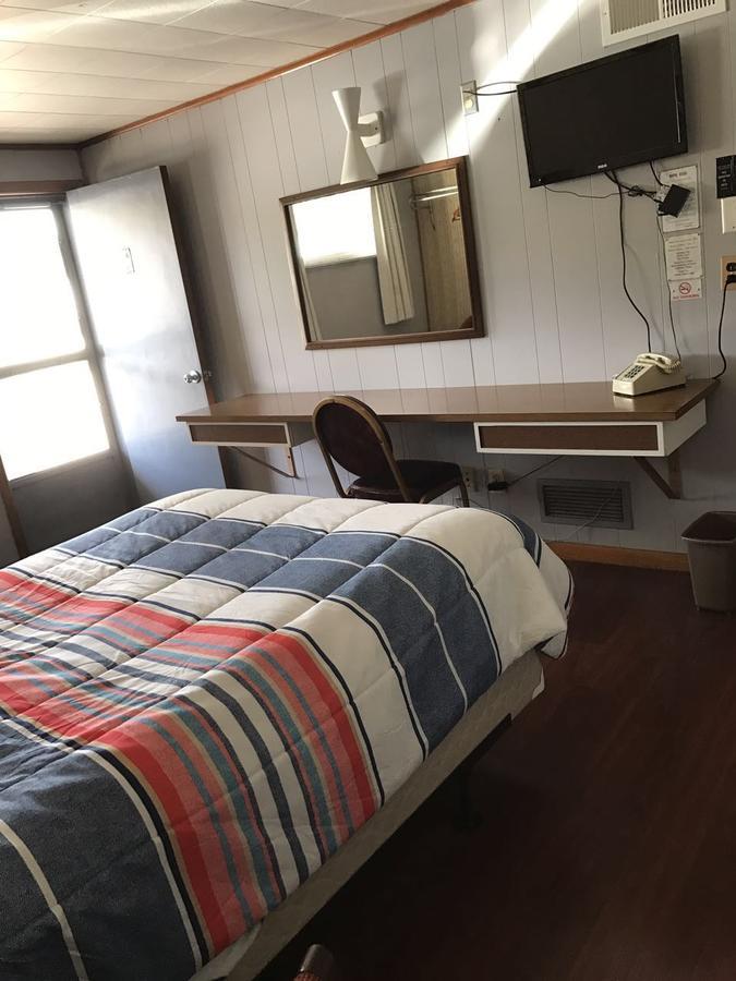 Melody Motor Lodge Connellsville Εξωτερικό φωτογραφία