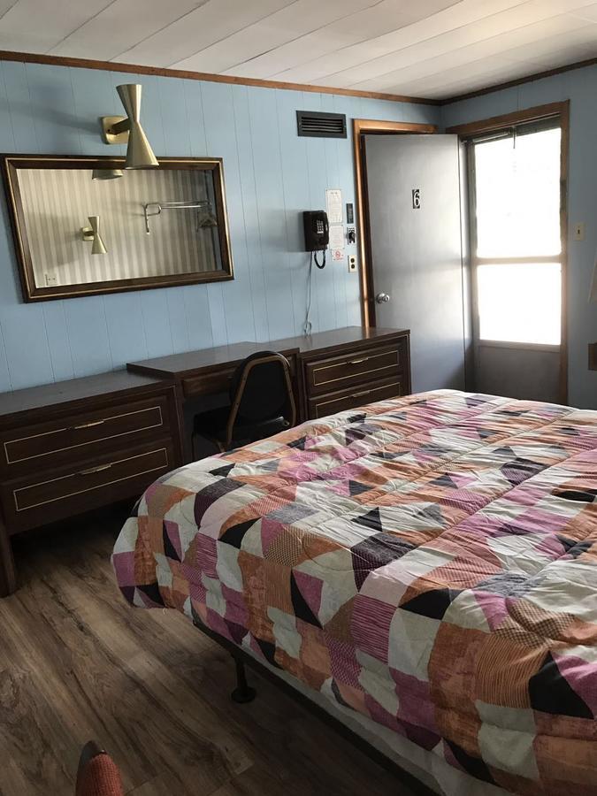 Melody Motor Lodge Connellsville Εξωτερικό φωτογραφία