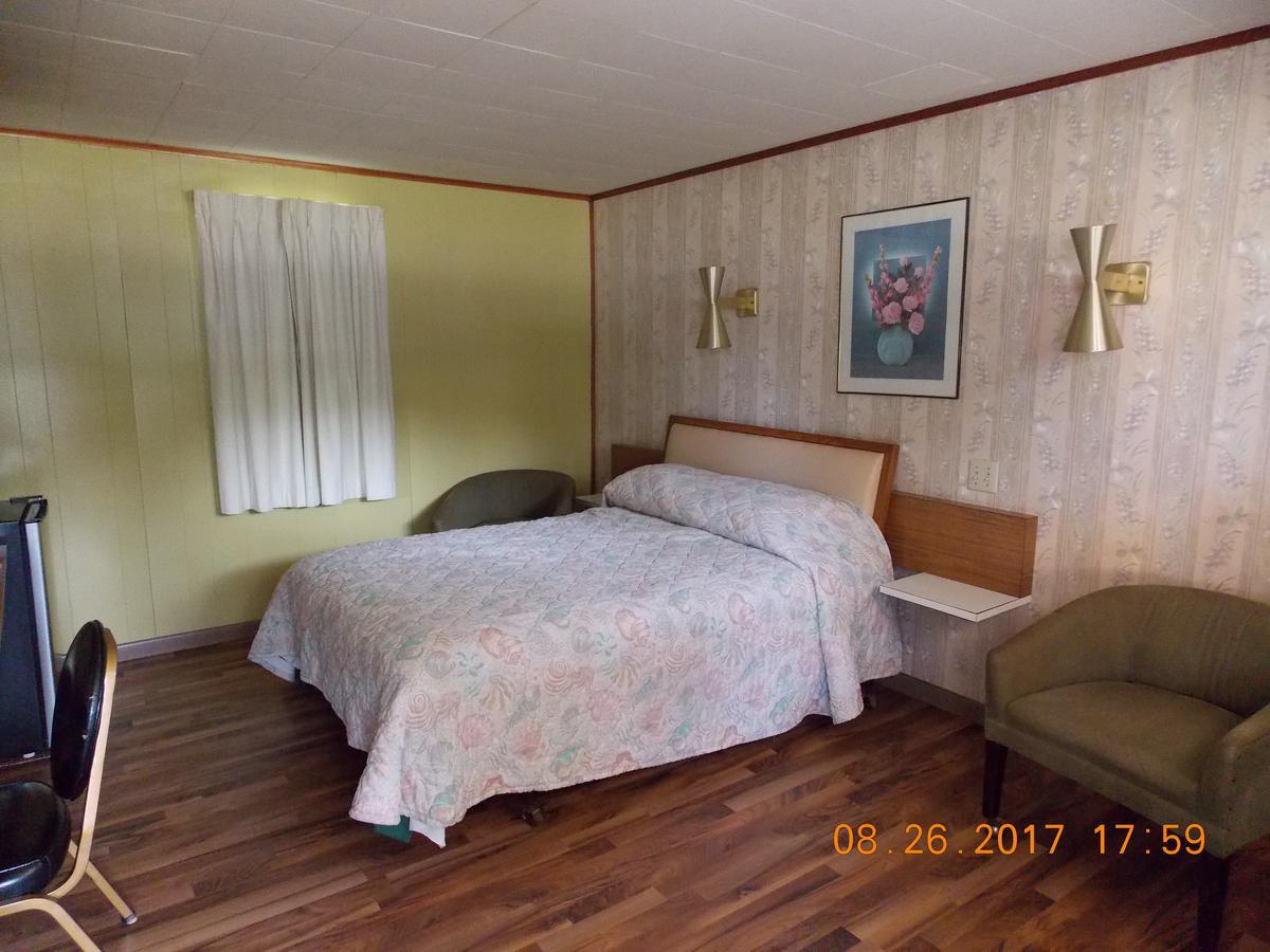 Melody Motor Lodge Connellsville Εξωτερικό φωτογραφία