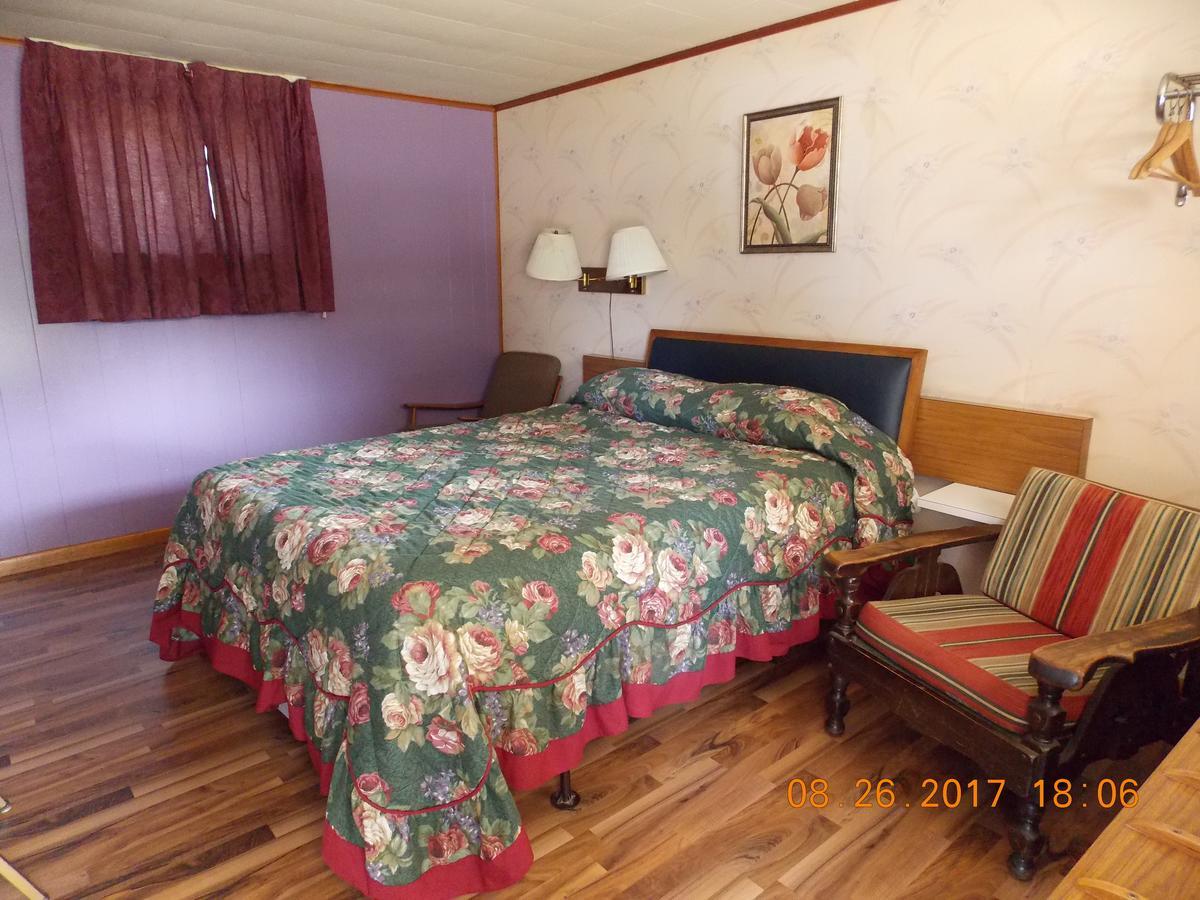 Melody Motor Lodge Connellsville Εξωτερικό φωτογραφία